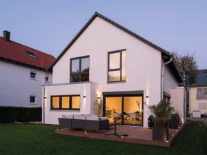 web-Edles Einfamilienhaus - frei geplant von Fingerhaus_Terrasse