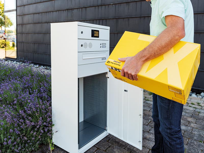 Briefkasten mit Paketbox von Renz
