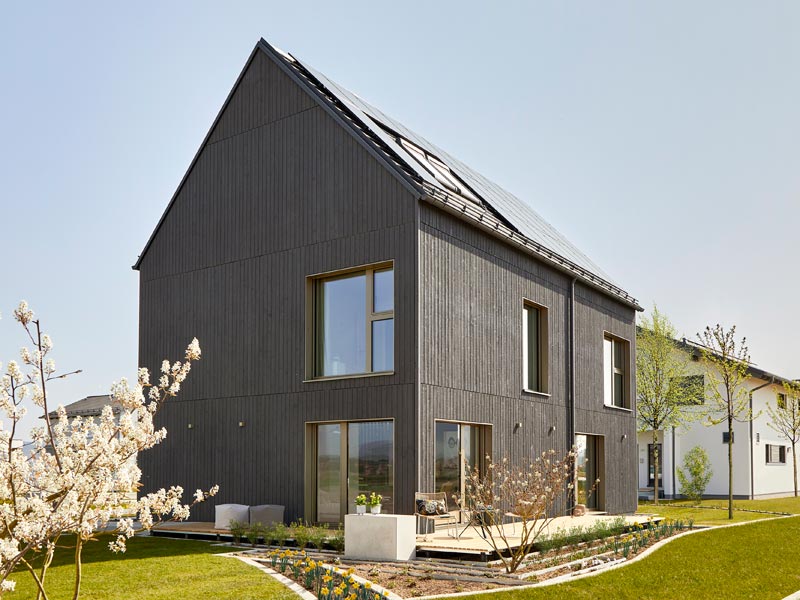 my smart green home von Baufritz Gartenansicht